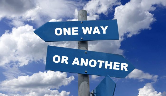 Signpost-showing-one-way-or-another