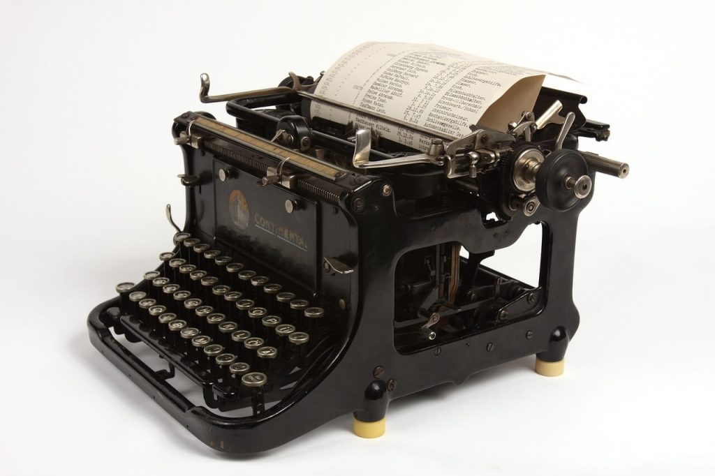 Old-fashioned-black-typewriter